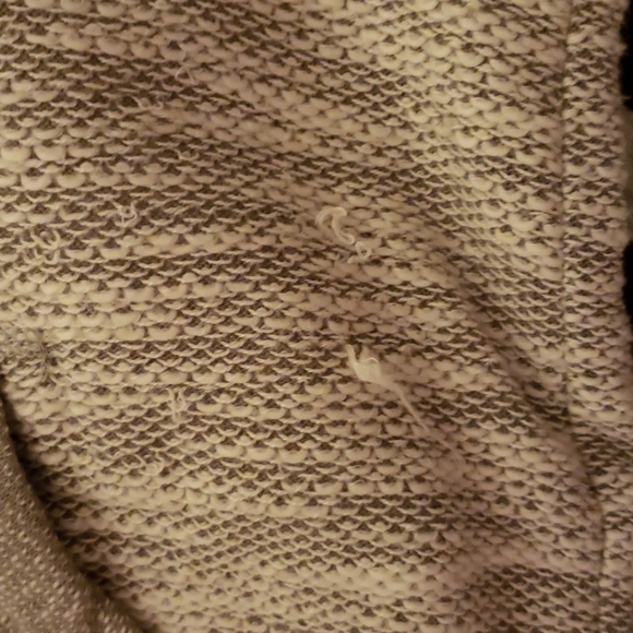 *** SOLD**XS Bundle deal!! 20 pieces of clothing!! - Picture 14 of 15